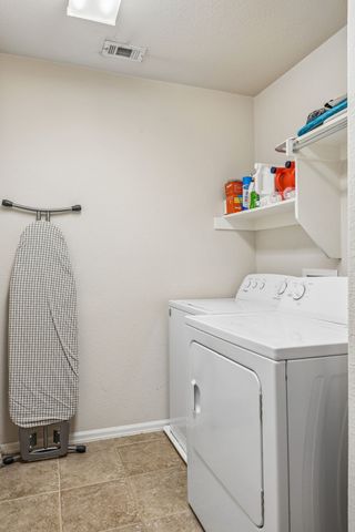 262 Legends Drive, Lewisville, TX 75057