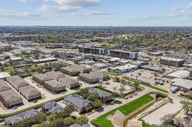 262 Legends Drive, Lewisville, TX 75057