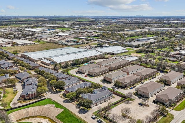 262 Legends Drive, Lewisville, TX 75057