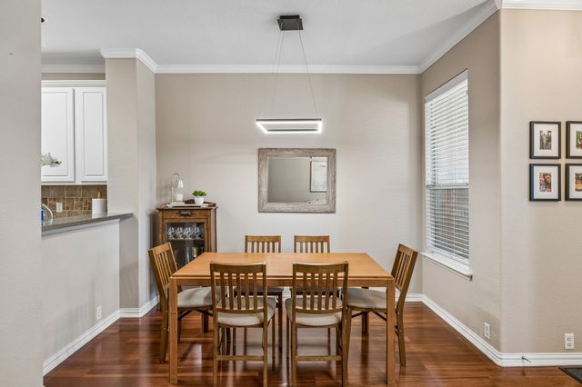 262 Legends Drive, Lewisville, TX 75057