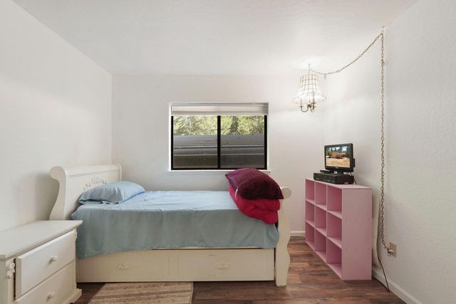 402 Rabbits Foot Rd, West Point, CA 95255