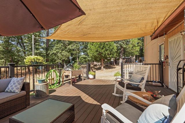 402 Rabbits Foot Rd, West Point, CA 95255