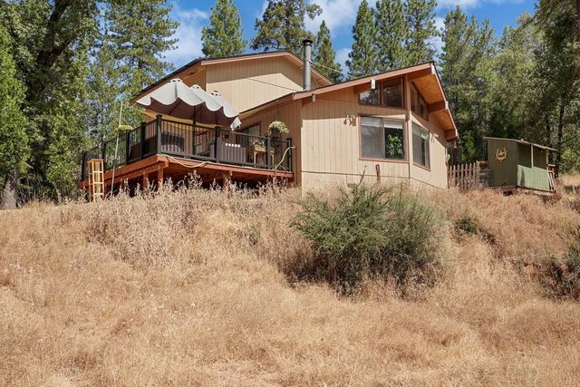 402 Rabbits Foot Rd, West Point, CA 95255