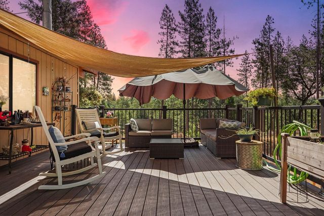 402 Rabbits Foot Rd, West Point, CA 95255