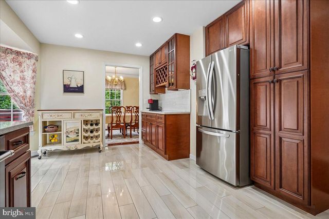 15918 EDGEWOOD DR, Dumfries, VA 22025