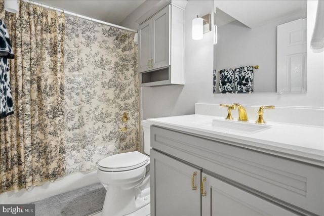 15918 EDGEWOOD DR, Dumfries, VA 22025