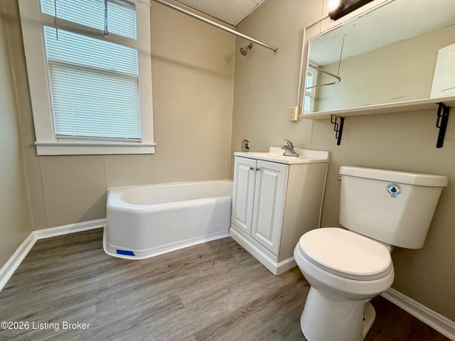 1115 S 32nd St, Louisville, KY 40211
