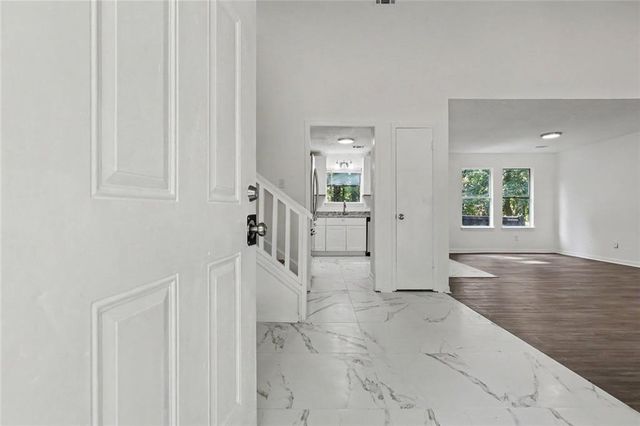 5880 Bluebonnet Circle, College Park, GA 30349