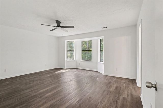 5880 Bluebonnet Circle, College Park, GA 30349