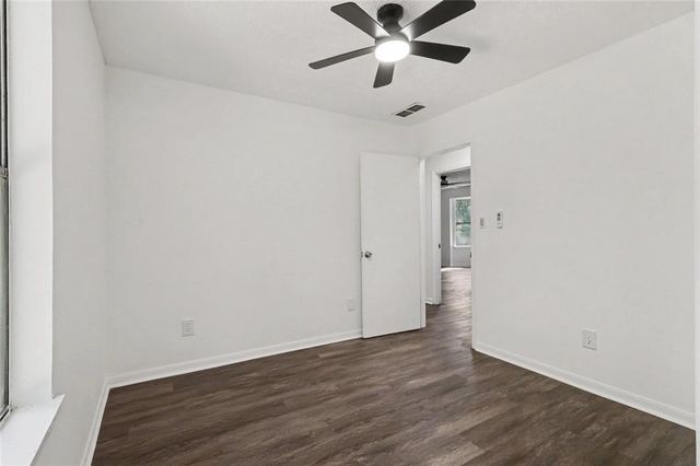 5880 Bluebonnet Circle, College Park, GA 30349