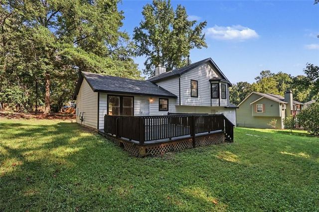 5880 Bluebonnet Circle, College Park, GA 30349