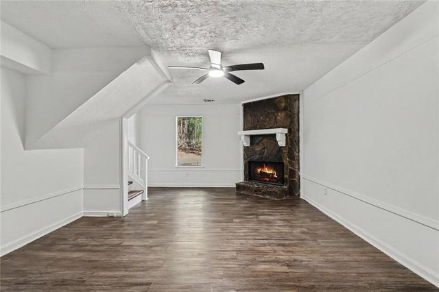 5880 Bluebonnet Circle, College Park, GA 30349