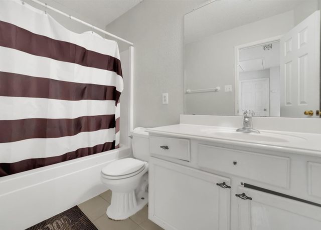 617 Crystal Brook Drive, Saginaw, TX 76179