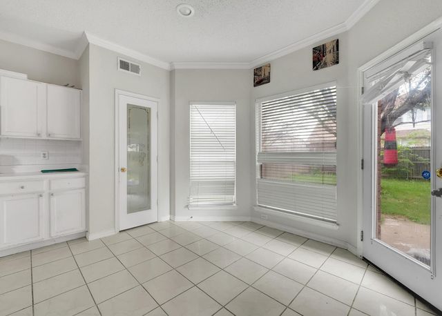 617 Crystal Brook Drive, Saginaw, TX 76179