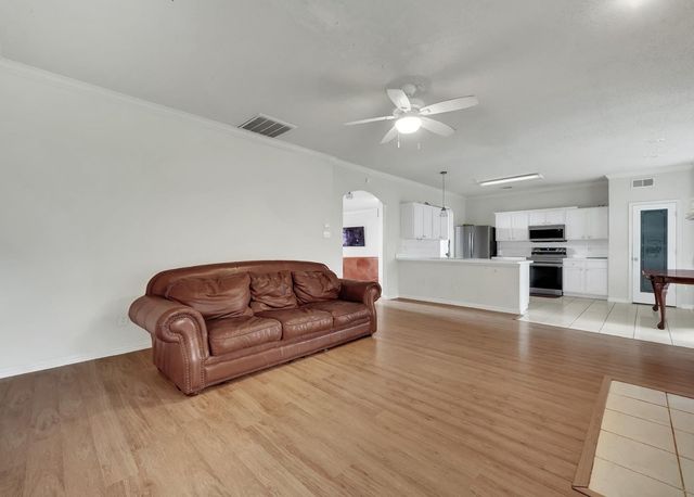 617 Crystal Brook Drive, Saginaw, TX 76179