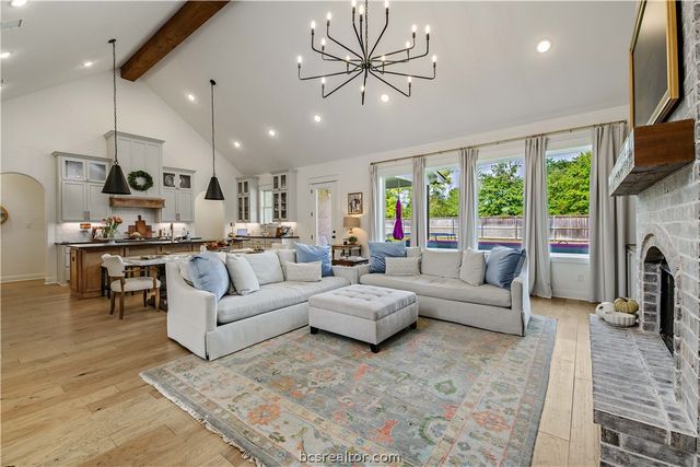 2038 Pebble Bend Drive, College Station, TX 77845