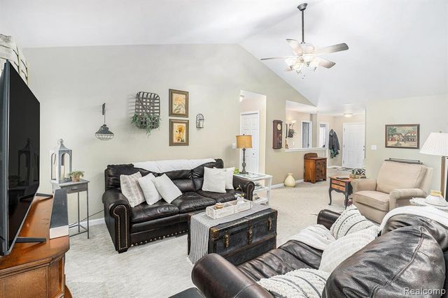 9086 Spring Brook Circle, Davison, MI 48423