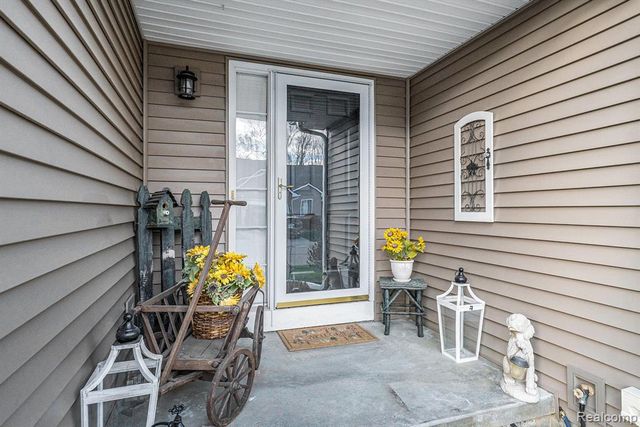 9086 Spring Brook Circle, Davison, MI 48423