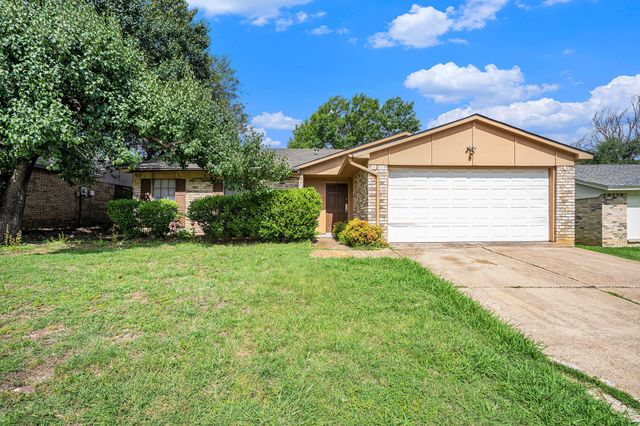 7508 Parkwood Lane, Fort Worth, TX 76133