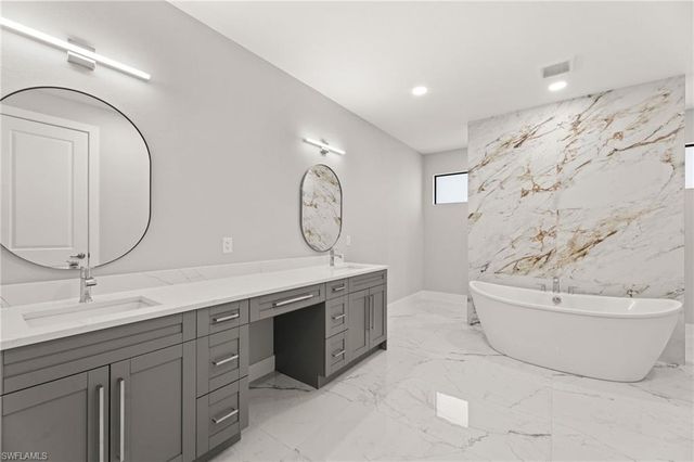 2829 SW 25th PL, Cape Coral, FL 33914