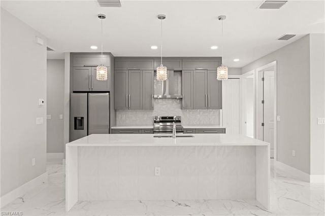 2829 SW 25th PL, Cape Coral, FL 33914