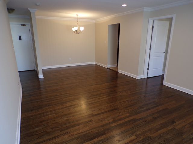 8860 N Western Avenue 2F, Des Plaines, IL 60016