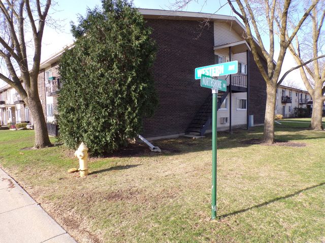 8860 N Western Avenue 2F, Des Plaines, IL 60016