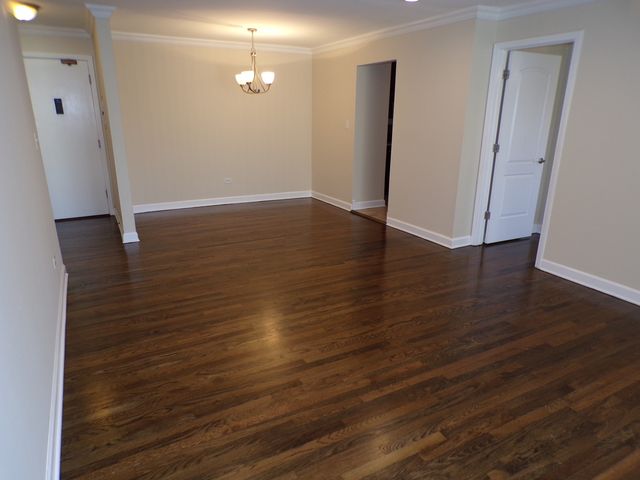 8860 N Western Avenue 2F, Des Plaines, IL 60016