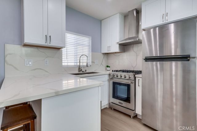 6504 W 84th Place, Los Angeles, CA 90045