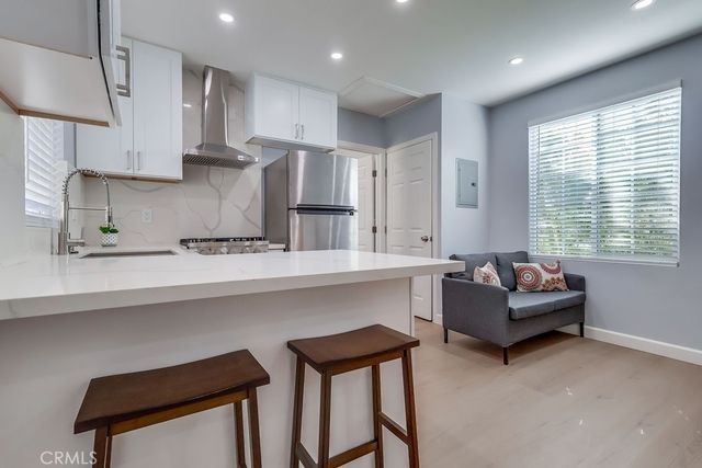 6504 W 84th Place, Los Angeles, CA 90045