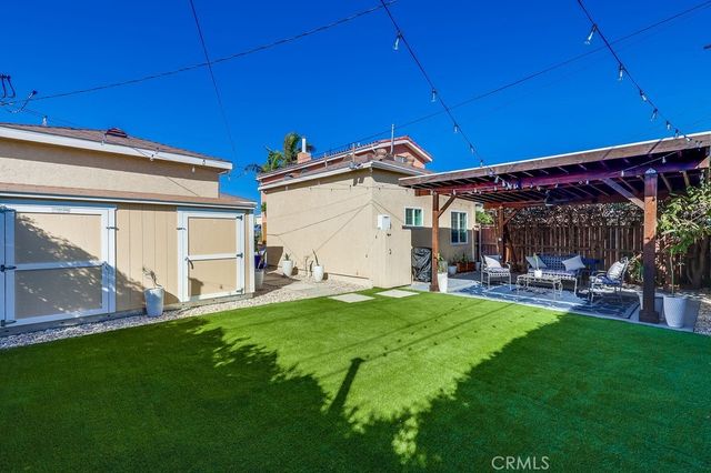 6504 W 84th Place, Los Angeles, CA 90045