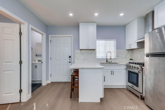6504 W 84th Place, Los Angeles, CA 90045