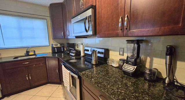 6241 NW 74th Court, Parkland, FL 33067