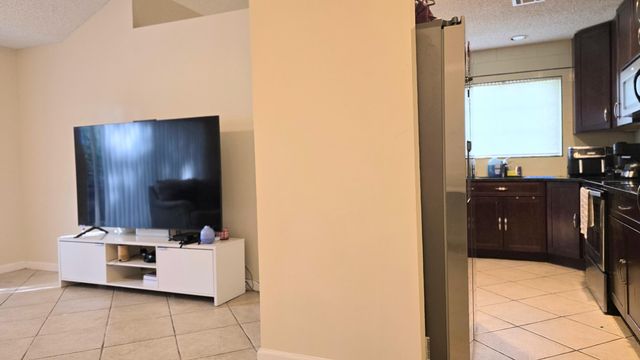 6241 NW 74th Court, Parkland, FL 33067
