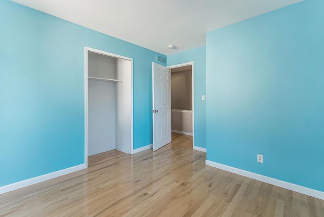 3011 Williamsburg Road, Ann Arbor, MI 48108