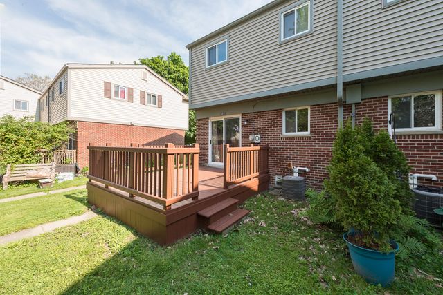 3011 Williamsburg Road, Ann Arbor, MI 48108