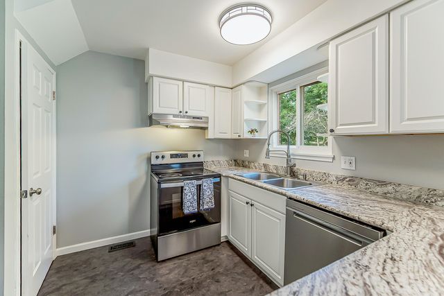 3011 Williamsburg Road, Ann Arbor, MI 48108