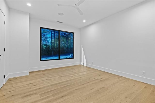 5 Whitehead Road, Sugar Hill, GA 30518
