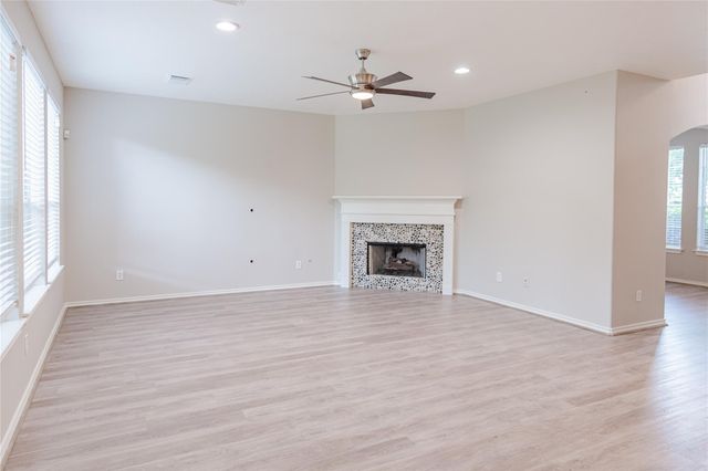 119 S Merryweather Circle, The Woodlands, TX 77384