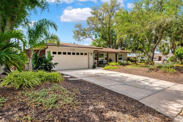 1100 36TH AVENUE NE, St Petersburg, FL 33704