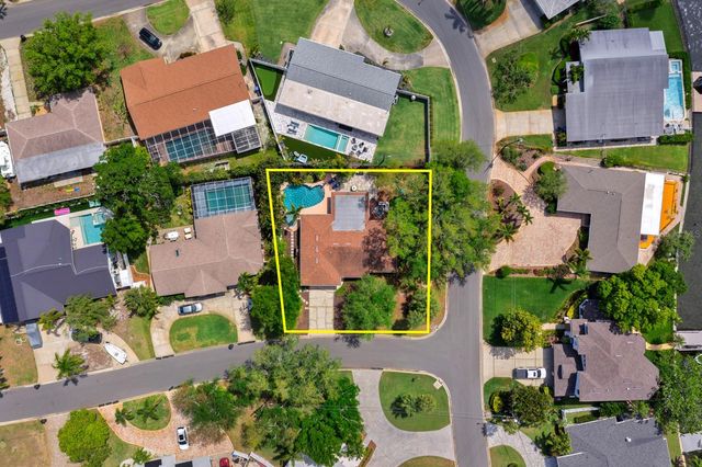 1100 36TH AVENUE NE, St Petersburg, FL 33704