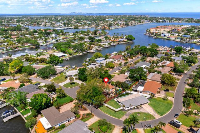 1100 36TH AVENUE NE, St Petersburg, FL 33704