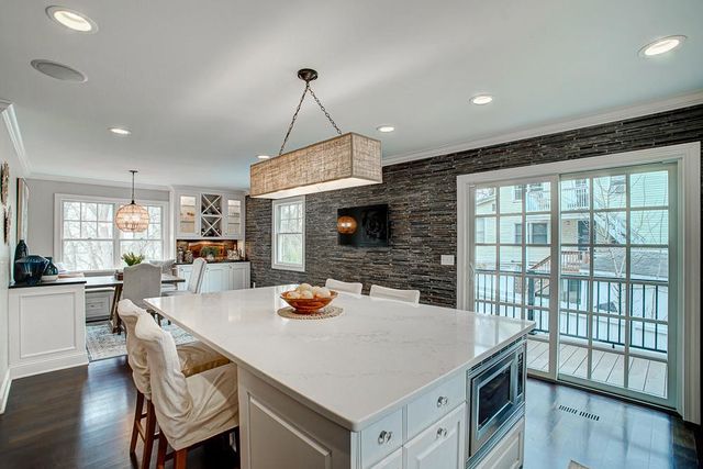 121 Courtland Street, Excelsior, MN 55331