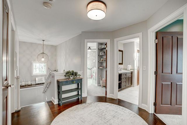 121 Courtland Street, Excelsior, MN 55331