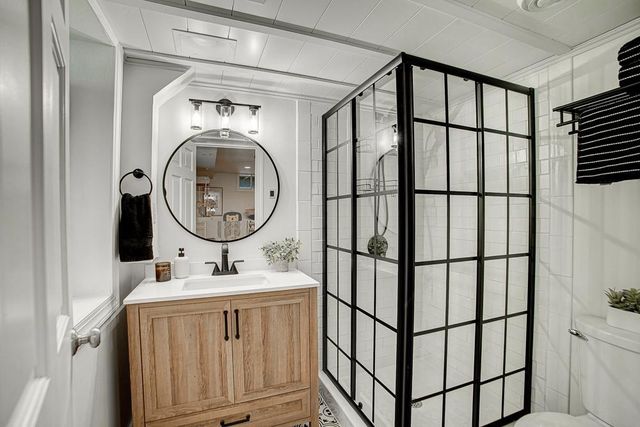 121 Courtland Street, Excelsior, MN 55331