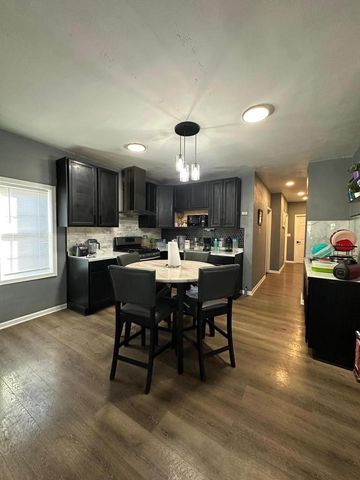 1505 S 8th STREET, Milwaukee, WI 53204