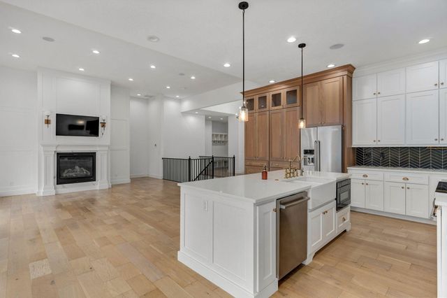 3806 E Cypress Point Street, Springfield, MO 65802