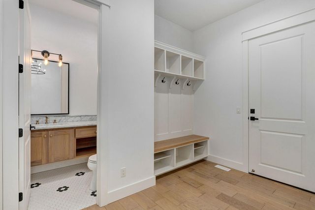 3806 E Cypress Point Street, Springfield, MO 65802