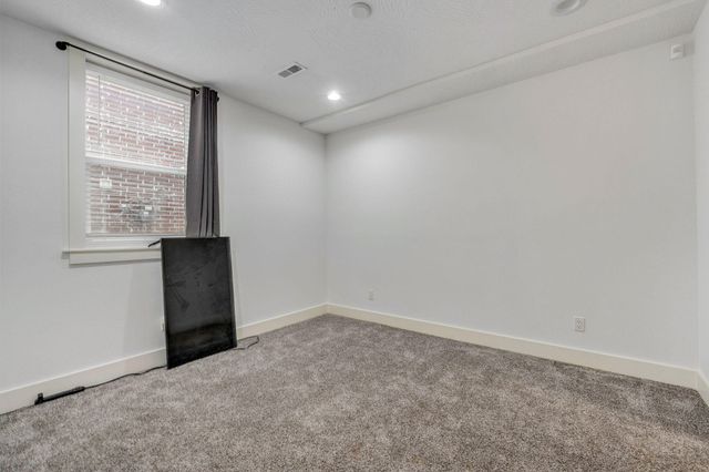 3806 E Cypress Point Street, Springfield, MO 65802