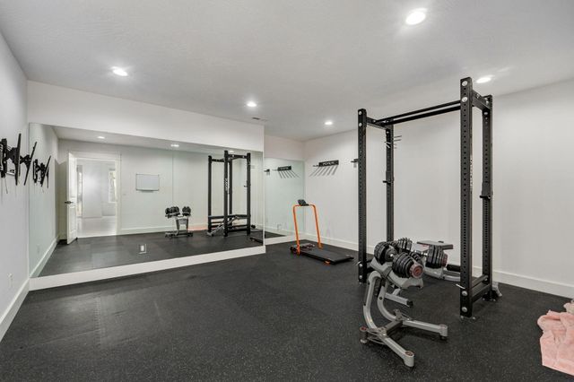 3806 E Cypress Point Street, Springfield, MO 65802